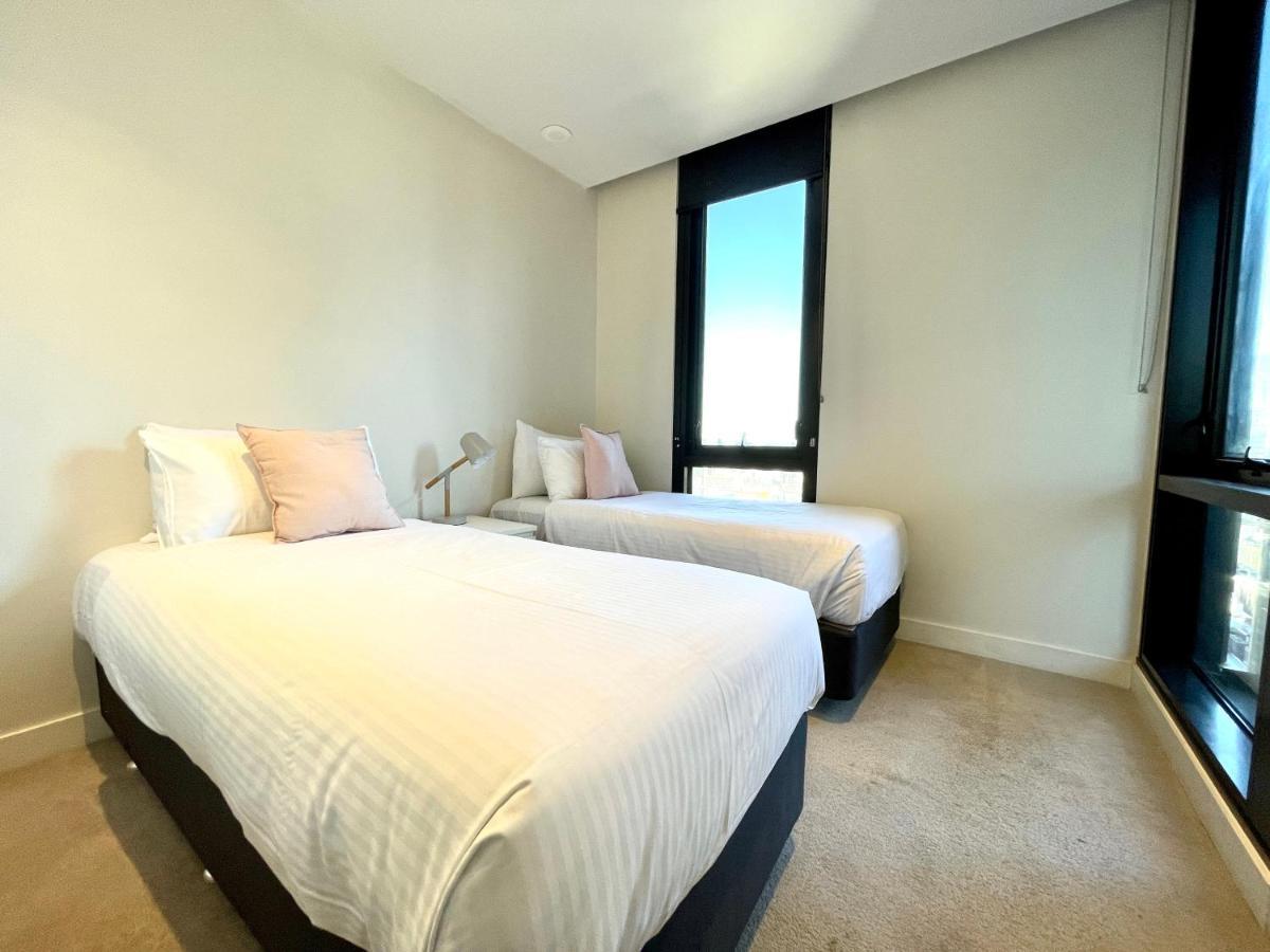 Readyset Apartments At Empire Мелбърн Екстериор снимка